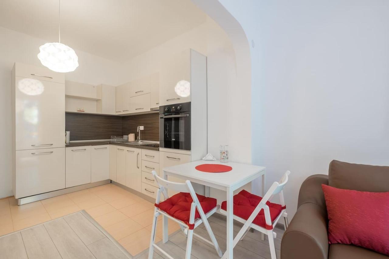 Your Perfect Place To Stay On Vitosha Str Apt София Экстерьер фото