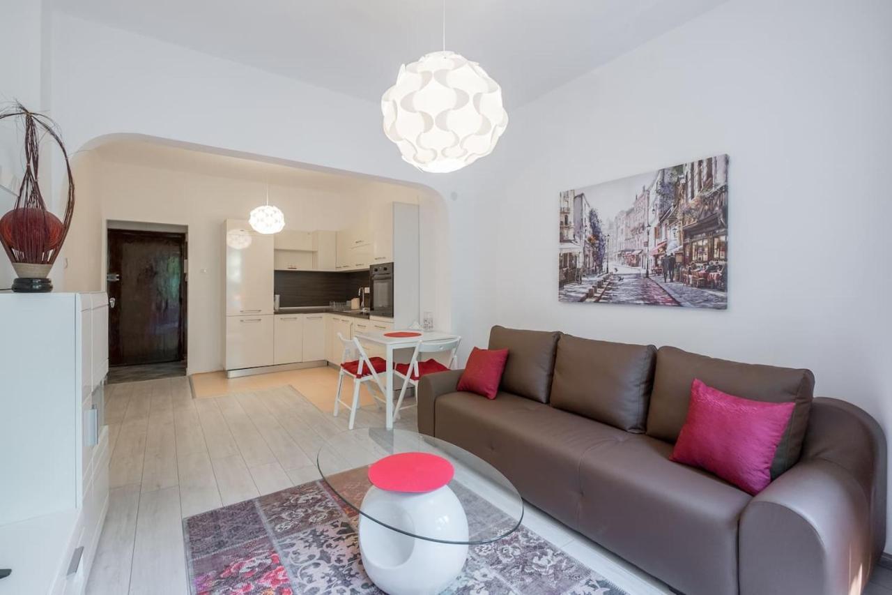 Your Perfect Place To Stay On Vitosha Str Apt София Экстерьер фото