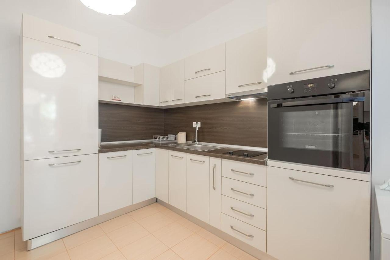 Your Perfect Place To Stay On Vitosha Str Apt София Экстерьер фото
