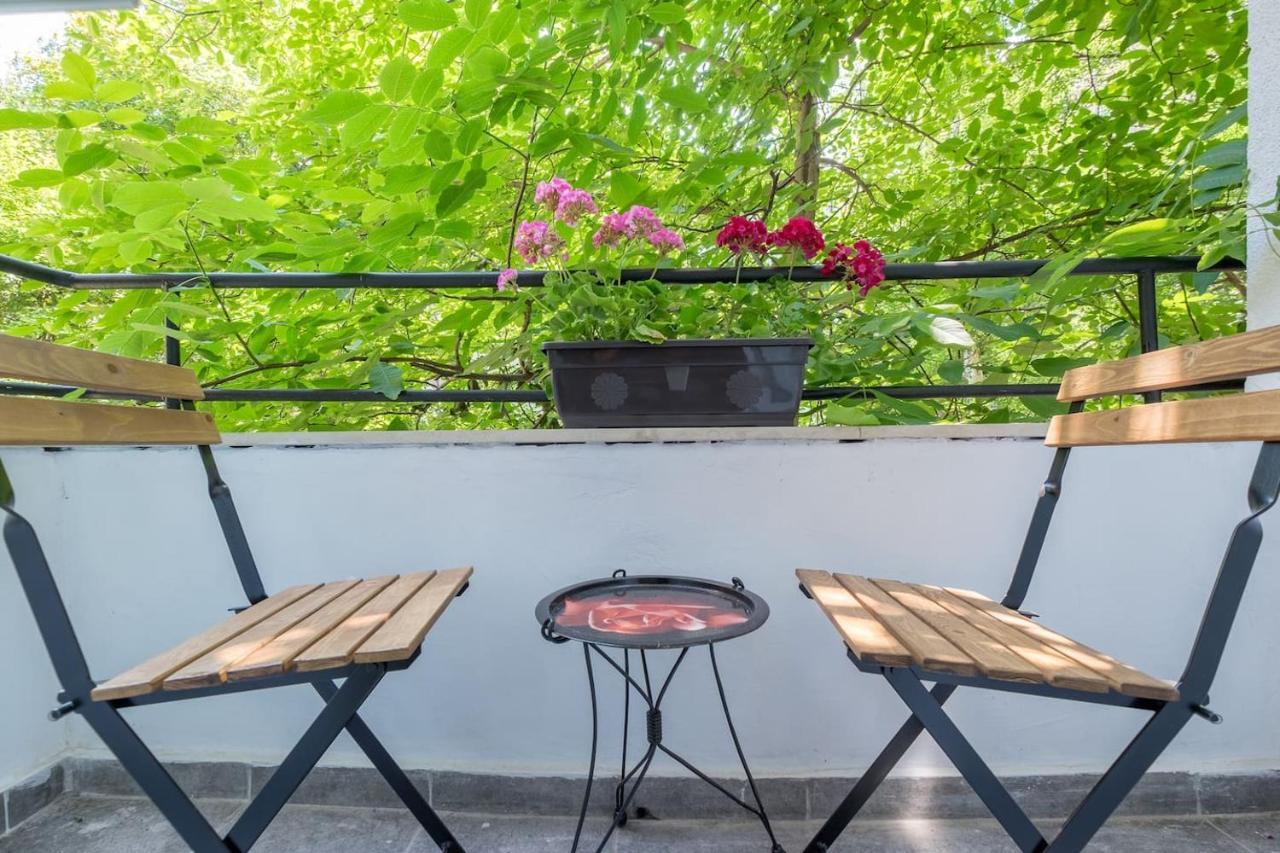 Your Perfect Place To Stay On Vitosha Str Apt София Экстерьер фото