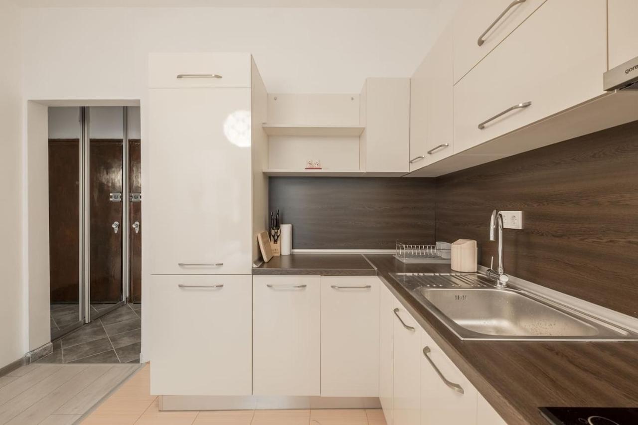 Your Perfect Place To Stay On Vitosha Str Apt София Экстерьер фото